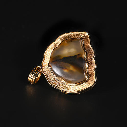 辽代影子玛瑙“白日焰火”项坠 商品图3