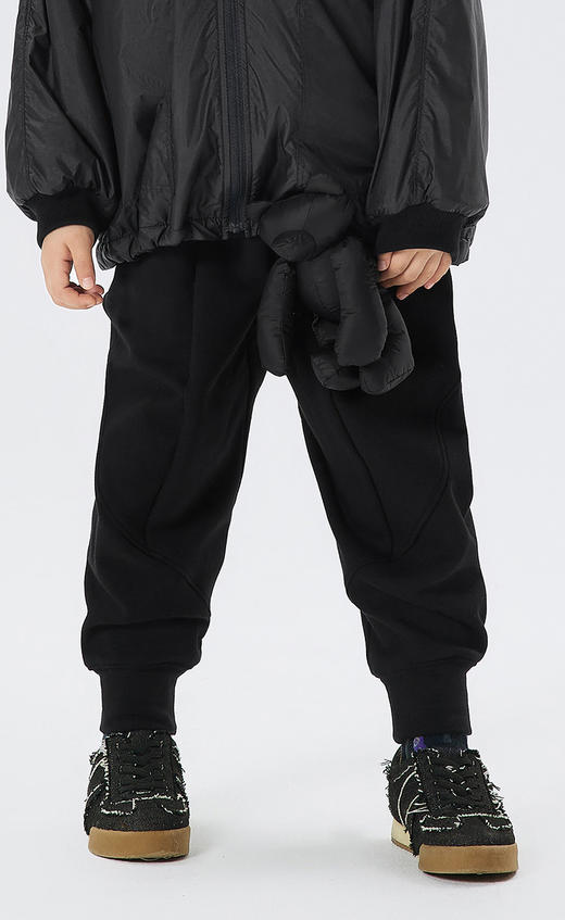 江南布衣童  22年秋款  宽松束脚休闲长裤  1M9E10960 商品图5