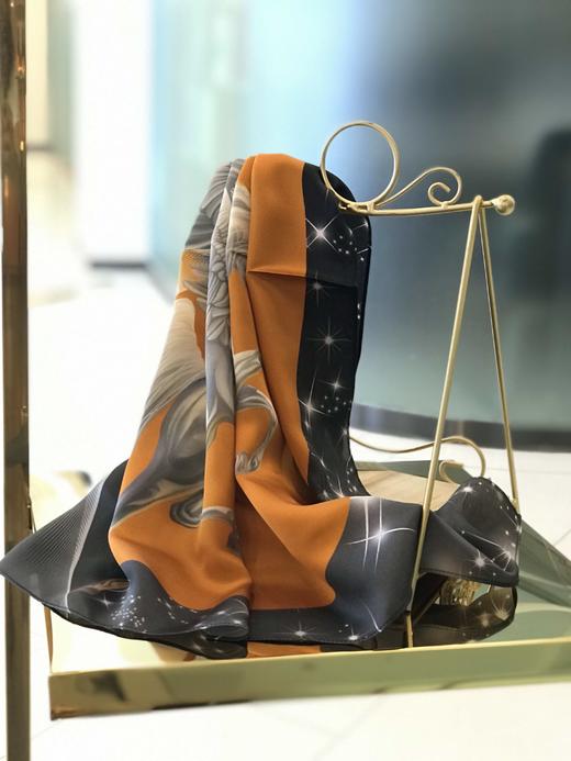 优品堂《迷缀》100％桑蚕丝70×70方巾 商品图10