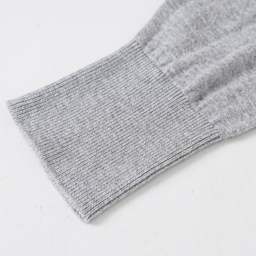 VIMAGE/纬漫纪新款圆领短款显瘦百搭打底休闲针织衫上衣V1701321 商品图4