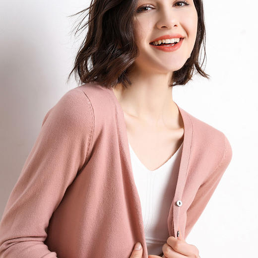 「两件立减20元！入秋针织开衫」减龄显瘦，时尚百搭，温柔气质，早秋薄款 条纹针织开衫 修身软糯 舒适休闲多色可选 商品图2