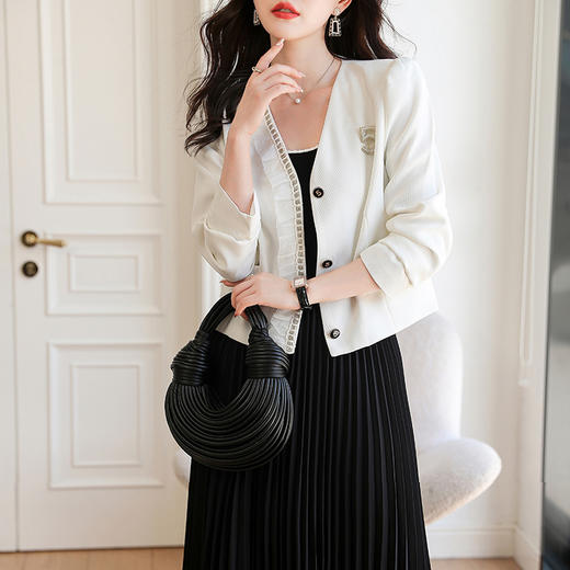 秋季新款，轻奢小众设计感小外套+气质百褶裙时尚套装两件套HR-QSLG247 商品图2
