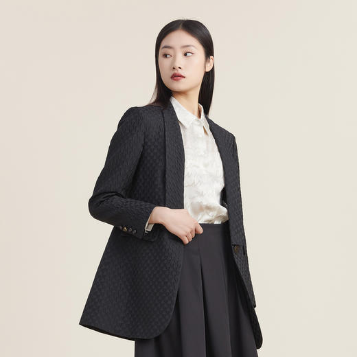 【高端系列】谜底2022秋款爱心压格职场帅气西装外套女223GE1165 商品图1