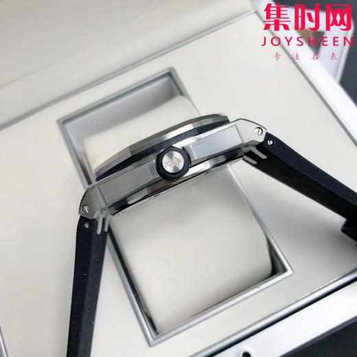 AP爱彼皇家橡树离岸型15710男士运动腕表
机芯：搭载进口西铁城 商品图7