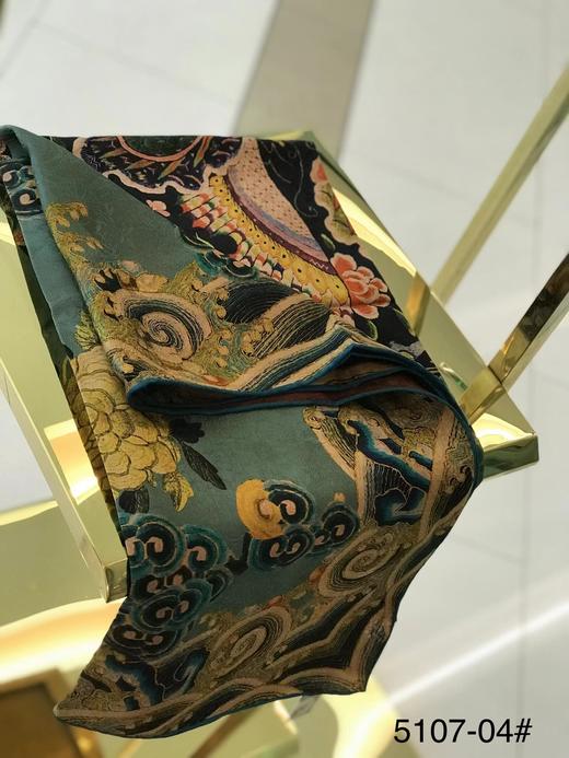 优品堂《娴淑典雅》110桑蚕丝红云纱方巾 商品图14