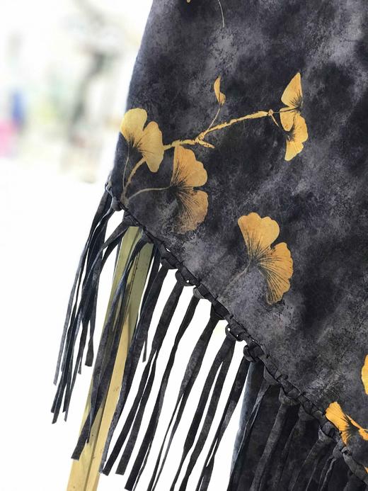 优品堂《渊清玉絜》重磅精品100％桑蚕丝双层双面v长巾 商品图2