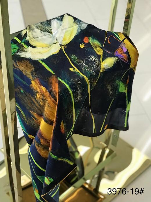 优品堂《清秀高雅》100％桑蚕丝110×110方巾 商品图0