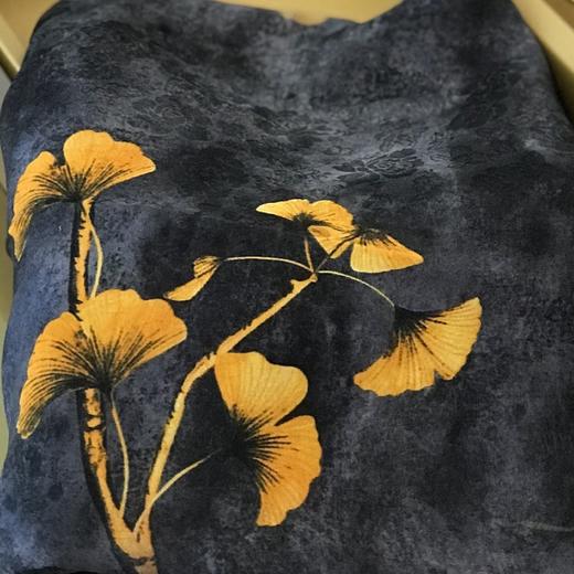 优品堂《渊清玉絜》重磅精品100％桑蚕丝双层双面v长巾 商品图6