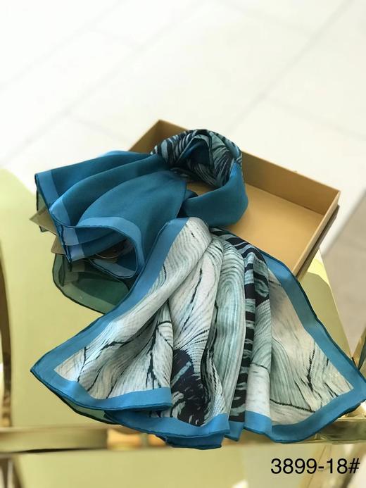 优品堂《芳菲国色》90*90桑蚕丝方巾 商品图5