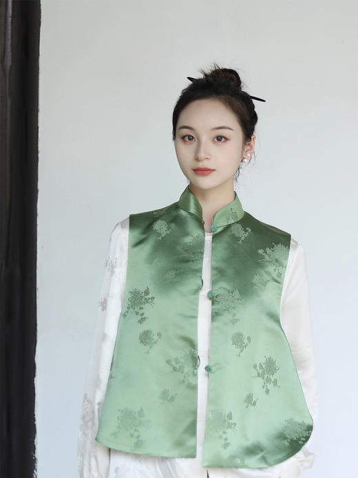 预定|盛唐牡丹 真丝提花花蕾缎马甲 正反两穿 .潮快闪[福利品] 商品图1