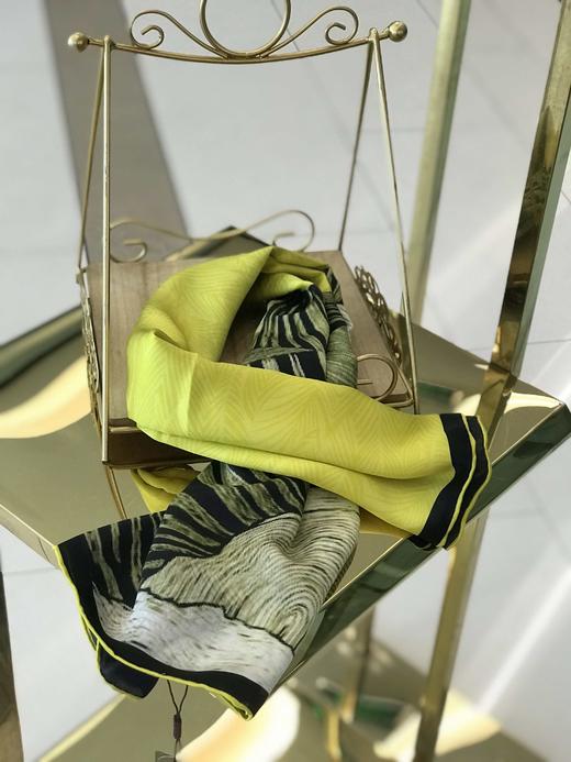 优品堂《芳菲国色》90*90桑蚕丝方巾 商品图1