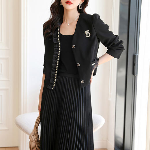 秋季新款，轻奢小众设计感小外套+气质百褶裙时尚套装两件套HR-QSLG247 商品图3