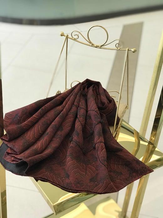 优品堂《浮翠流丹》重磅香芸纱手工盘扣桑蚕丝披肩围巾两用 商品图1