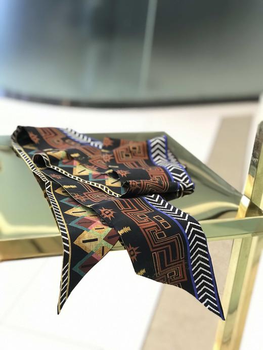 优品堂《春的律动》100％桑蚕丝双层斜纹长巾 商品图1