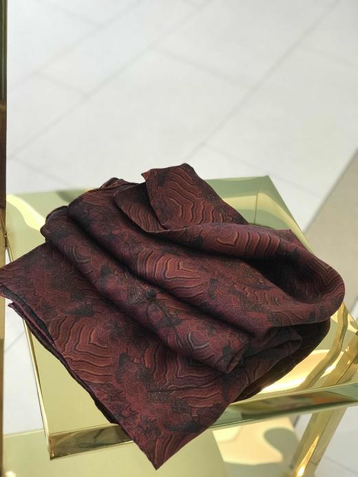 优品堂《浮翠流丹》重磅香芸纱手工盘扣桑蚕丝披肩围巾两用 商品图3