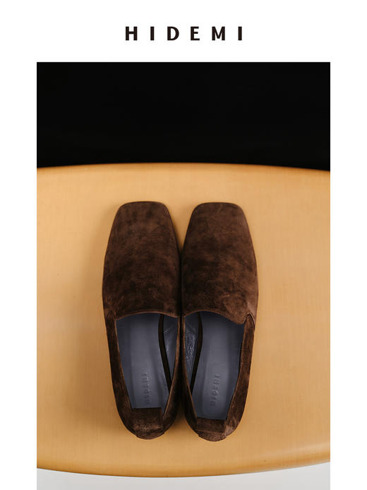 HIDEMI 经典款⽅头进⼝麂⽪平底鞋 棕⾊ 商品图1