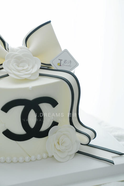 白色山茶花（提前2天以上预订） 商品图1