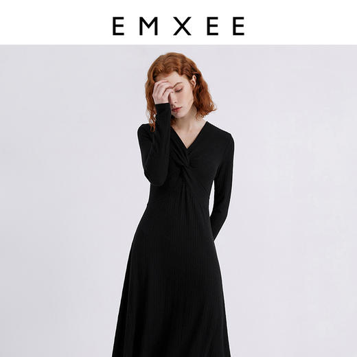 嫚熙孕妇连衣裙秋冬外穿时尚设计感孕期大码宽松中长款提花A字裙 商品图0