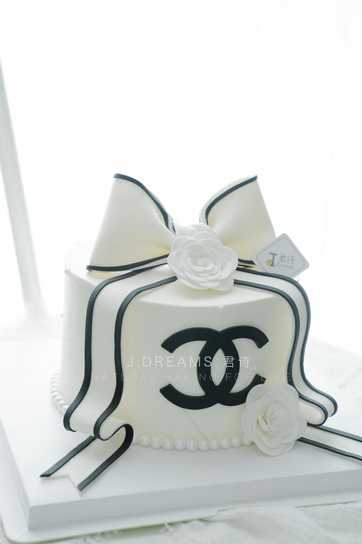 白色山茶花（提前2天以上预订） 商品图0