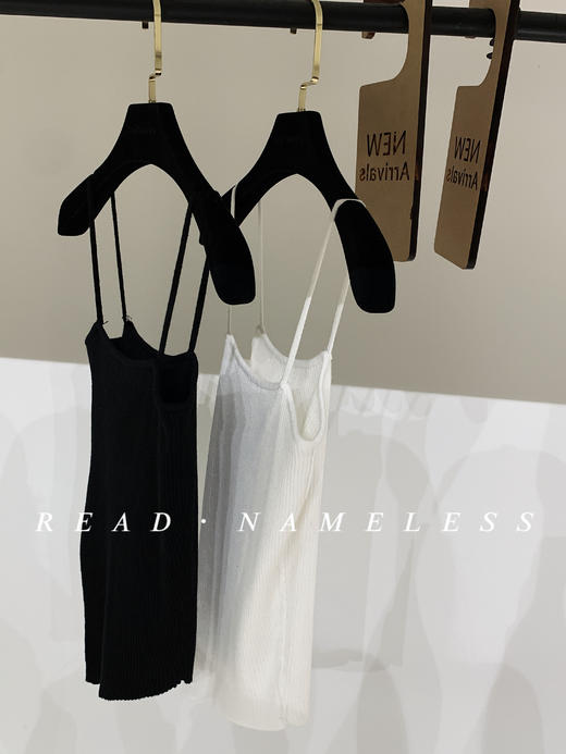 Read Nameless /斜开衩吊带 商品图4