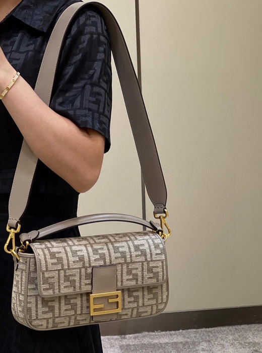 FD最新2022刺绣法棍中号 商品图1