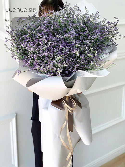 情人草韩式花束（花语：完美的爱情，感情永远不疏远，能够有始终如一的感情） 商品图0