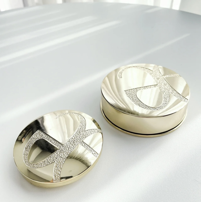 特价 预定  神仙单品E大饼 吃土也要入的真香粉饼！！