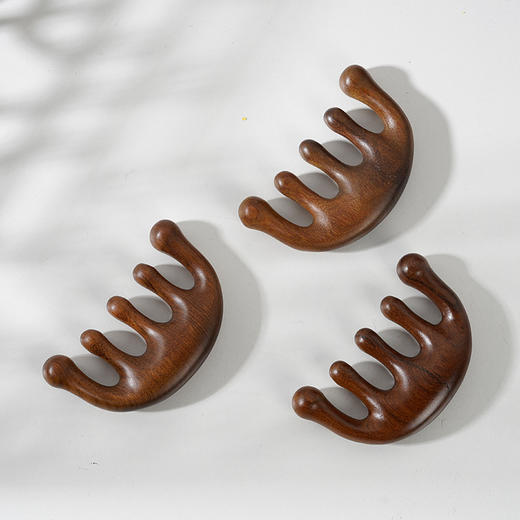 【中式木梳】圆头檀木梳头部经络梳按摩梳子金丝檀木梳便携宽齿五齿梳。ry 商品图1