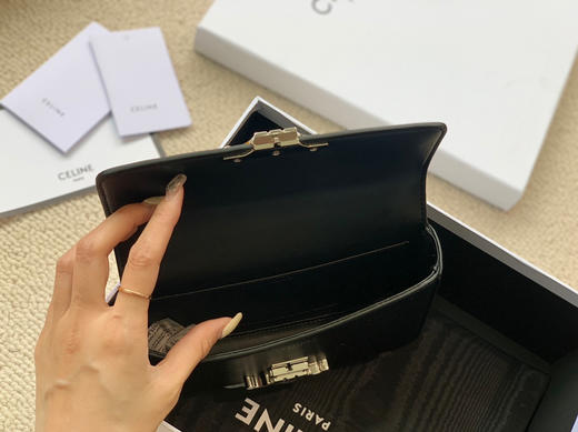 Celin. 凯旋门腋下链条包 商品图8