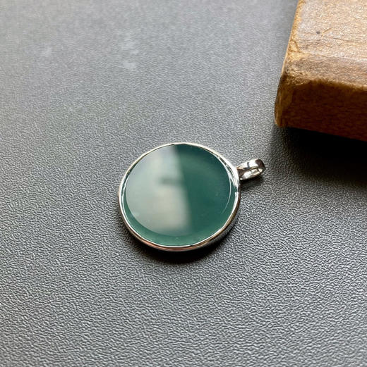 高冰种蓝水翡翠平安无事牌圆牌18k白金镶嵌 商品图2