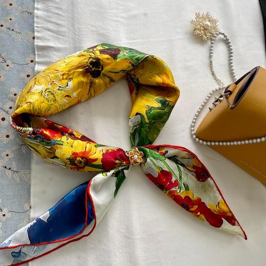 甄珠贝 山茶花天然淡水珍珠丝巾扣 商品图2