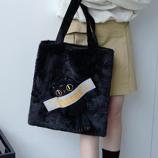 大英博物馆安德森猫和她的朋友们公仔猫魔术贴秋冬毛绒单肩包 商品图3