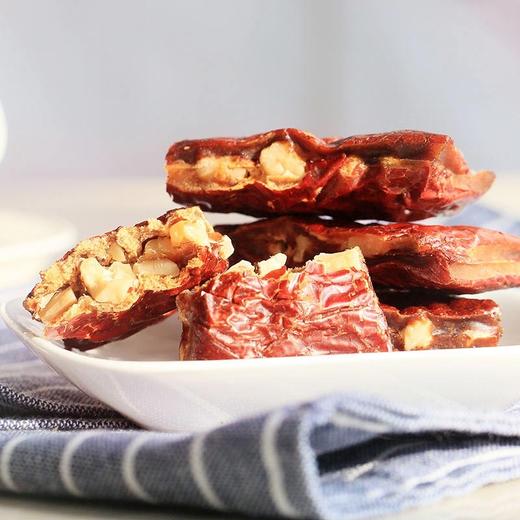 【枣仁派】红枣夹核桃仁 真空独立小包装枣糕零食 醇香红枣饱满核仁 满满一口原汁原味 好吃到停不下来！250g/包 商品图6