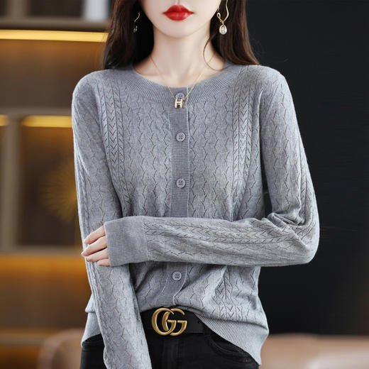 QHJY-JYLK22002秋季新款精纺羊毛衫圆领镂空针织衫开衫软糯女装打底外套毛衣 商品图3