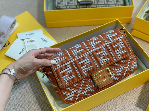 FD最新2022刺绣法棍中号 商品图0