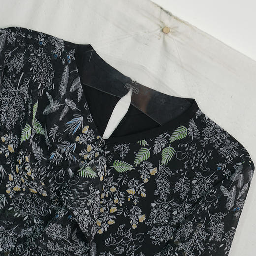 VIVIAN LIU Y2243002秋女装新款雪纺印花立领优雅宽松长袖套头衫 商品图2