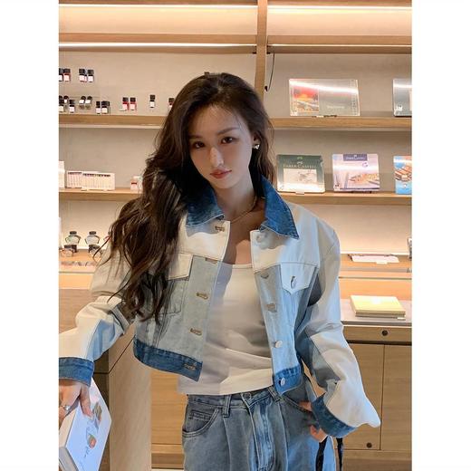 ins潮早春秋季小个子短款牛仔拼接显瘦外套2022年新款牛仔外套女 商品图1