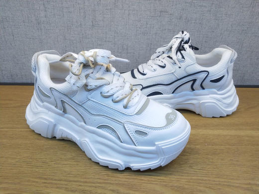 2022夏季新款豪行舒适休闲女鞋22262031时尚老爹凉鞋冲孔透气正品 商品图4