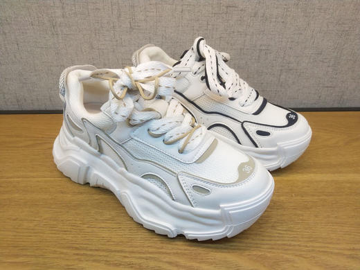 2022夏季新款豪行舒适休闲女鞋22262031时尚老爹凉鞋冲孔透气正品 商品图2