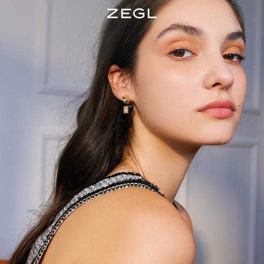 ZEGL设计师山茶花系列黑色爱心小香风耳环女银针复古耳钉夏季耳饰 商品图5