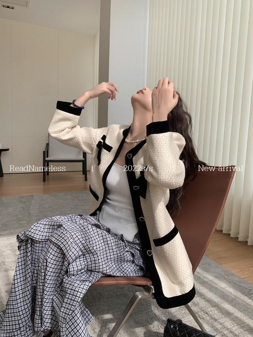 Read Nameless /限量丝绒拼接小香外套 商品图8