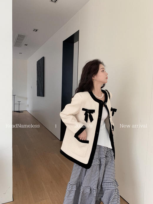 Read Nameless /限量丝绒拼接小香外套 商品图4