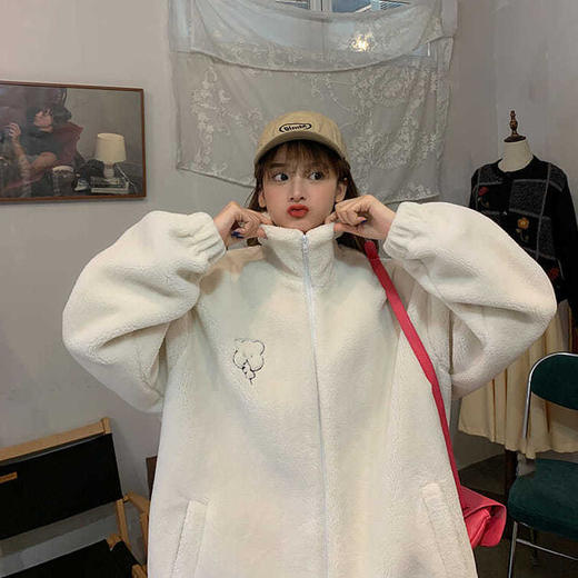 黛唯梵秋冬仿羊羔绒立领外套宽松女小熊刺绣棒球服女装 商品图1