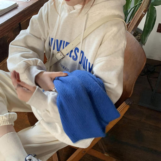 黛唯梵鱼鳞棉灰色连帽卫衣女ins潮秋冬薄款宽松字母印花外套女新款 商品图4