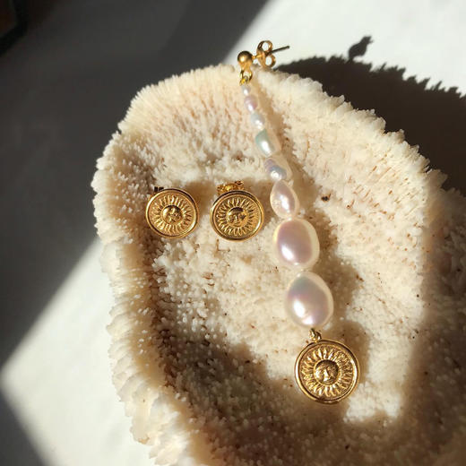 订购7周到｜Barbóra-Sunlight-太阳金币 珍珠 耳环［希腊设计师] 商品图2