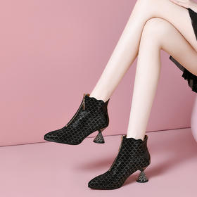 性感百搭，尖头鱼鳞纹真皮高跟短靴SY-832-985
