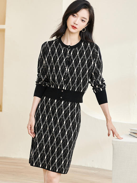 剩L 米思阳2024秋季新款精致优雅气质套装菱形图案上衣半裙两件套3104 商品图2