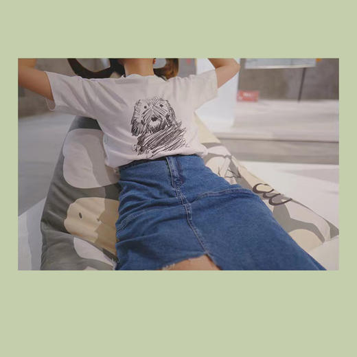 白色印刷T恤-十点睡觉《艺术家的狗》 商品图4