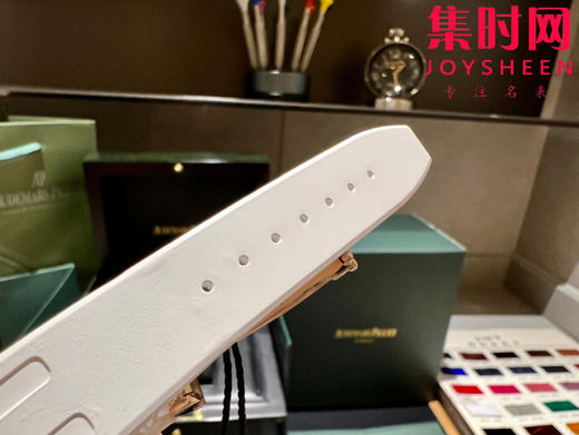 AP爱彼皇家橡树系列67601 女士石英腕表 商品图8