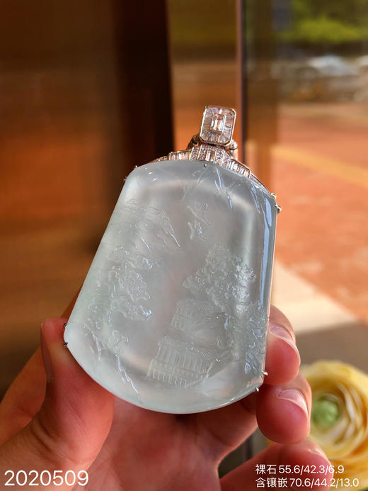 2020509，玻璃山水牌吊坠。具体价格微信咨询 商品图3